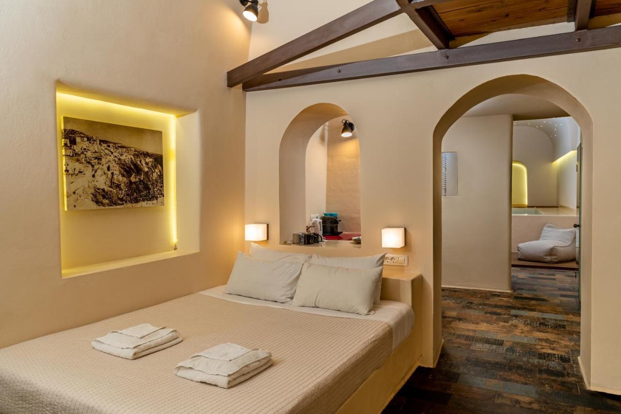 Alma Libre Suites ฟิรา ภายนอก รูปภาพ